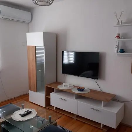 Mario Apartament *
