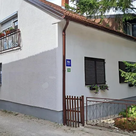 Apartment Mario Bihac